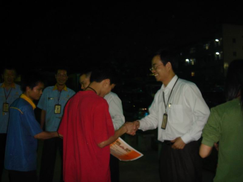 2006年勞動(dòng)節(jié)公司舉行籃球賽