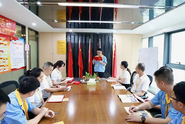 志愿同行,微光成炬|華昌集團疫情防控志愿者再獲表彰!