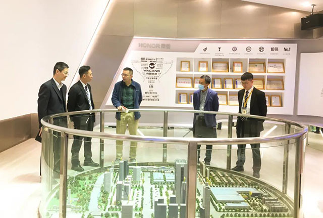 佛山市科技局領(lǐng)導(dǎo)一行蒞臨華昌集團(tuán)調(diào)研指導(dǎo)工作